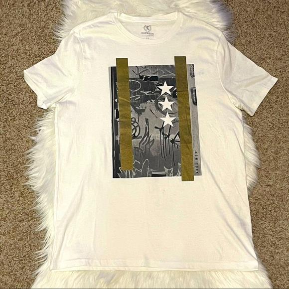 Express Graphic Design T-Shirt - Picture 1 of 3